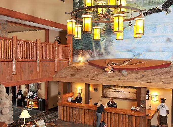 Stoney Creek Hotel 3*
