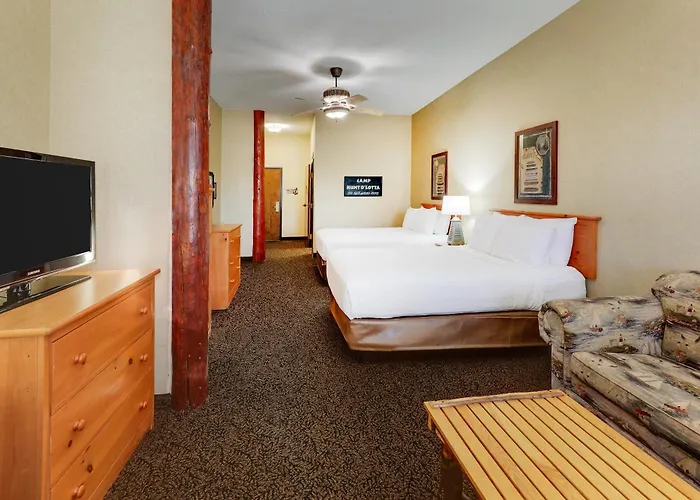 Stoney Creek Hotel 3*